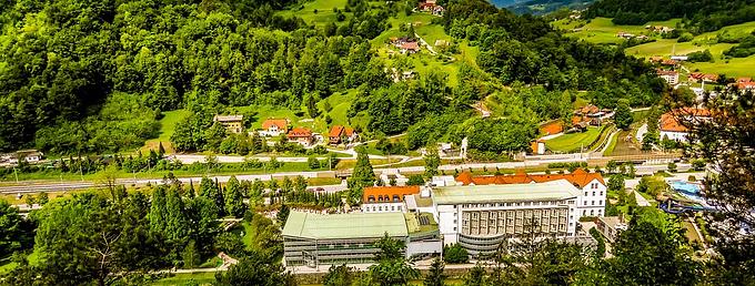 Hotel ZDRAVILI��E LA�KO